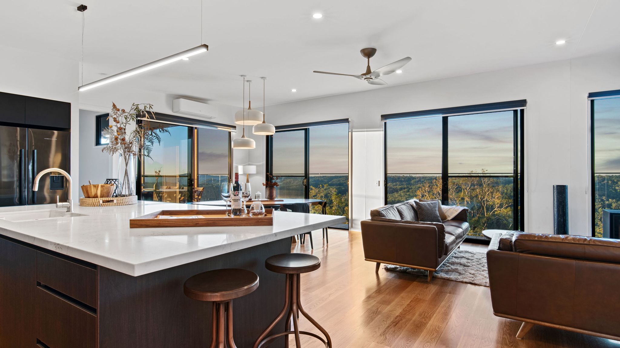Maleny Ridge Cabins Kitchen and Living